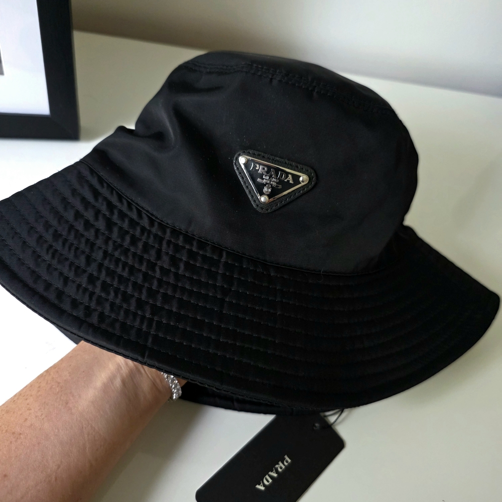 Prada Elegant Black Bucket Hat